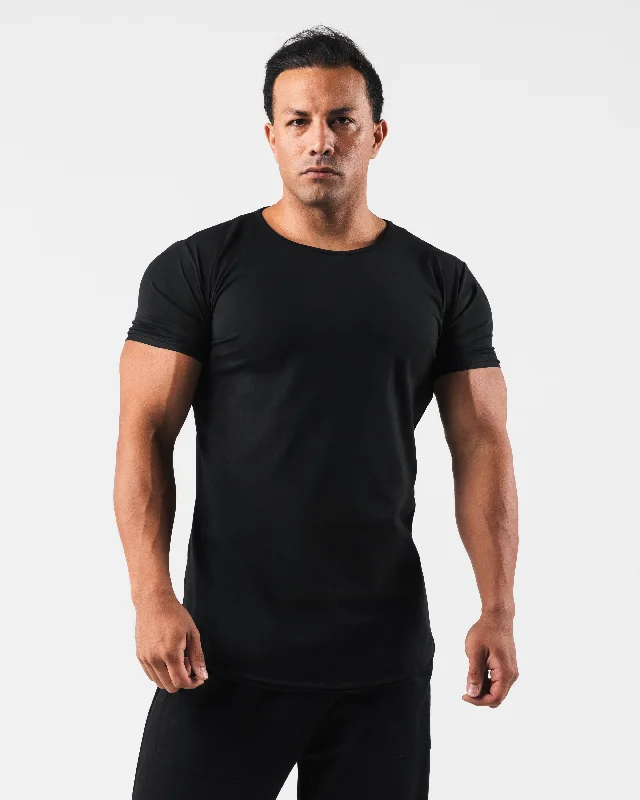 Essential Scoop Neck - Black