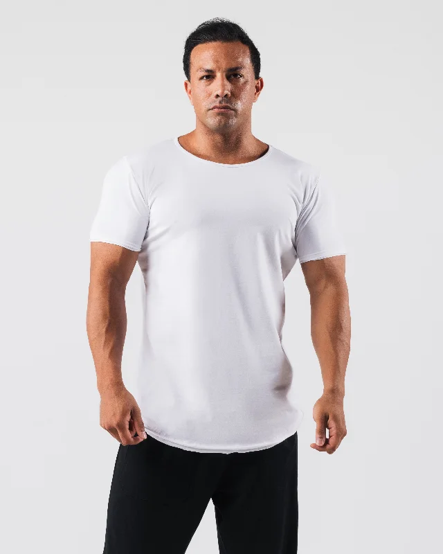 Essential Scoop Neck - White