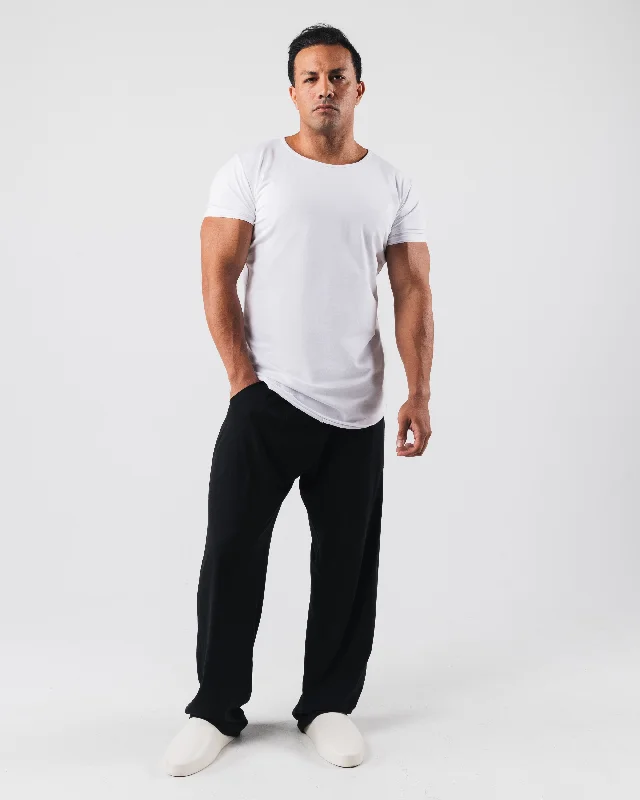 Essential Scoop Neck - White