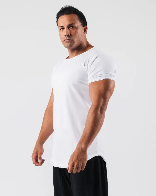 Essential Scoop Neck - White