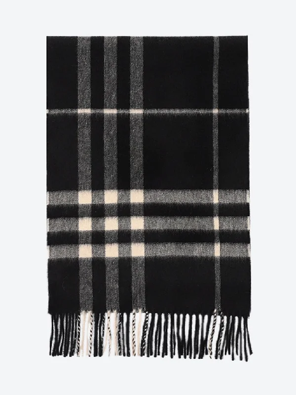 Giant check scarf