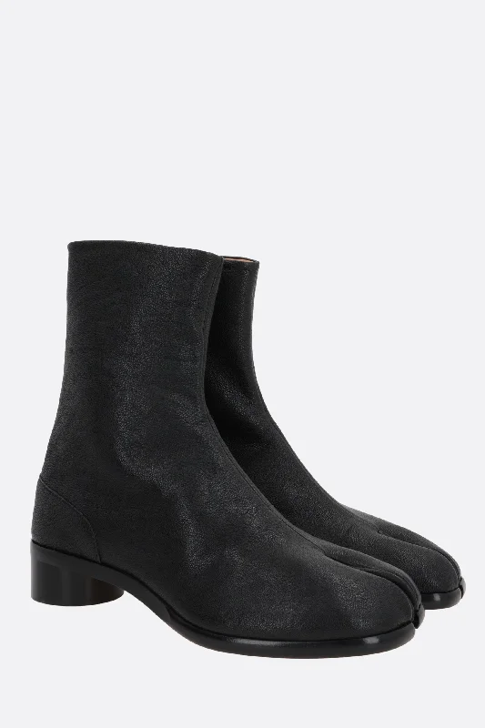 Tabi grainy leather ankle boots