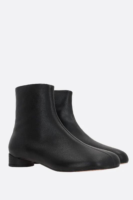 Anatomic smooth leather ankle boots